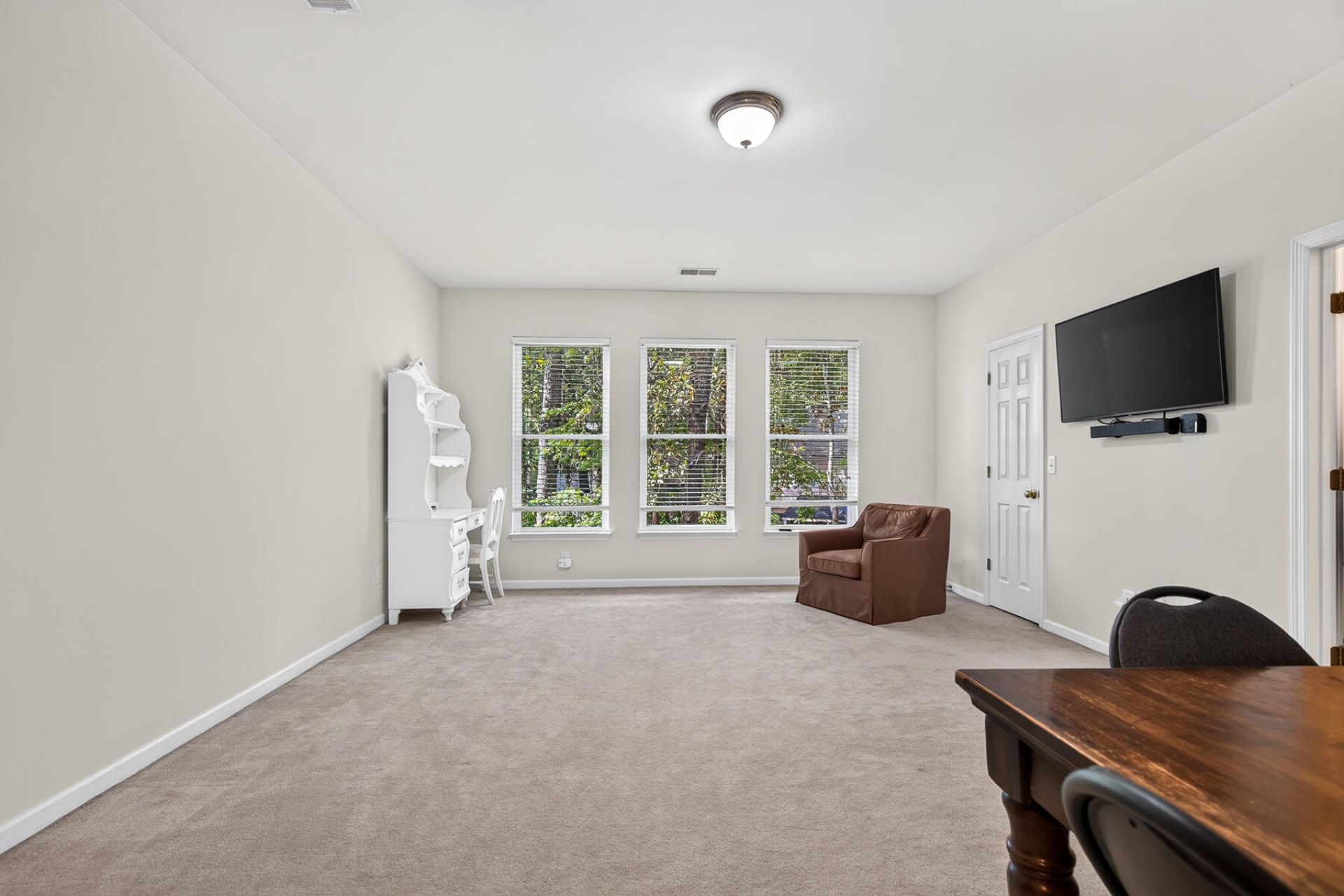 2003 Izard Court Photo 51