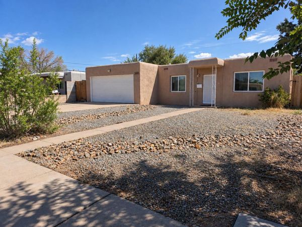 2442 Valencia Drive NE, Albuquerque, NM 87110