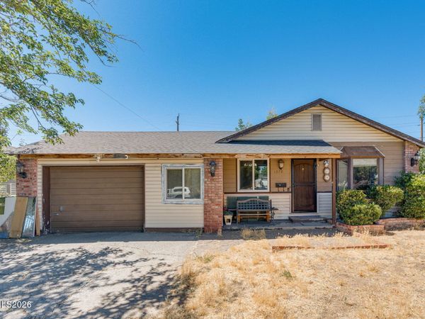 1370 Castle Way, Reno, NV 89512