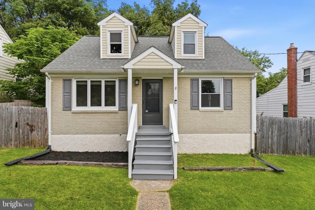 10 Birch Avenue, Glen Burnie, MD 21061 Main Photo