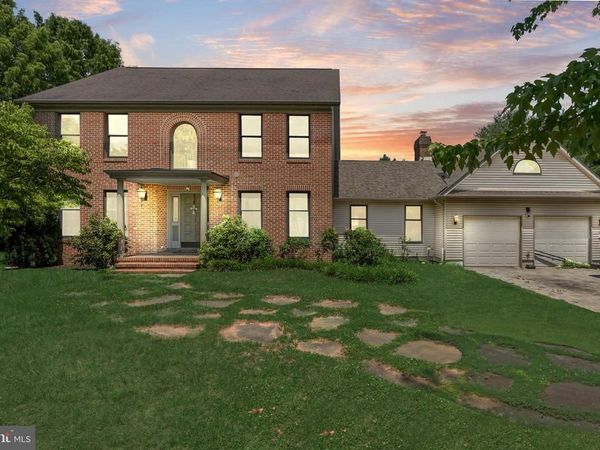 4 CANDLELIGHT DRIVE, BEVERLY, NJ 08010
