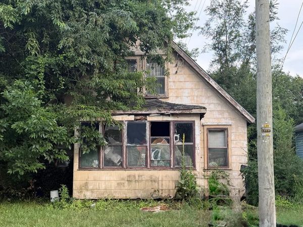 23 N NORMAN AVENUE , CARNEYS POINT, NJ 08069