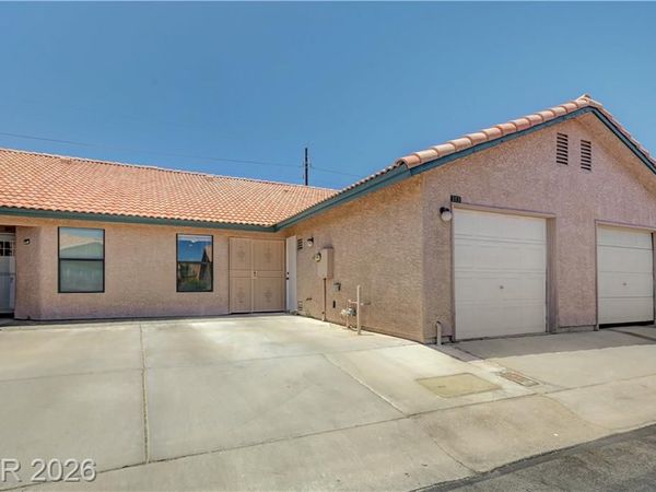 313 CROSSWIND Way, Las Vegas, NV 89145