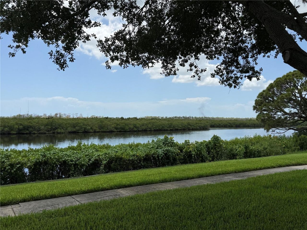 4817 11th Avenue Circle E, Bradenton, FL 34208 Photo