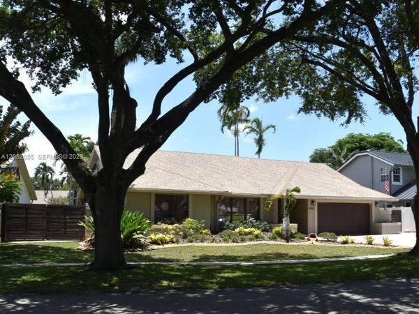 8765 SW 58th Street, Cooper City, FL 33328