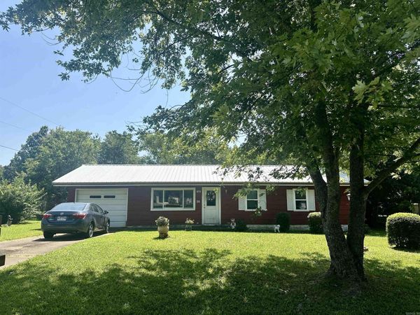106 Turner Street , Mena, AR 71953