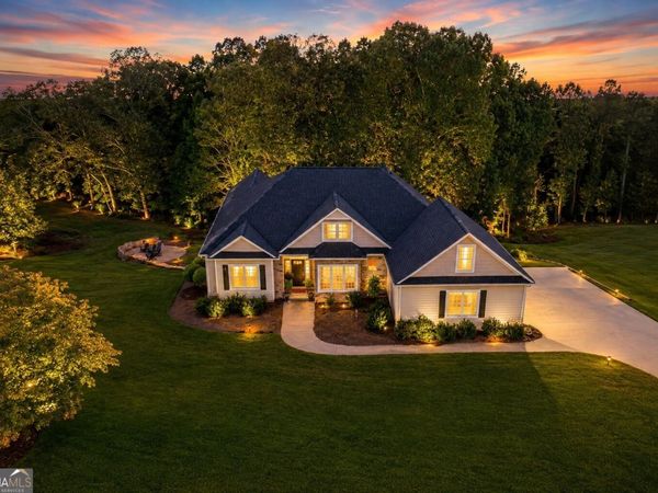 33 Highland Road N, Dahlonega, GA 30533