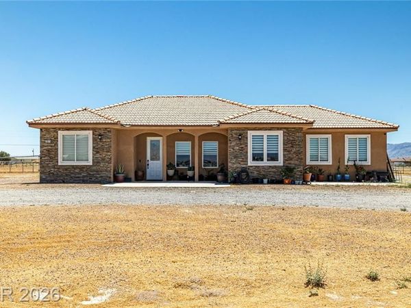 2671 E Hacienda Street, Pahrump, NV 89048
