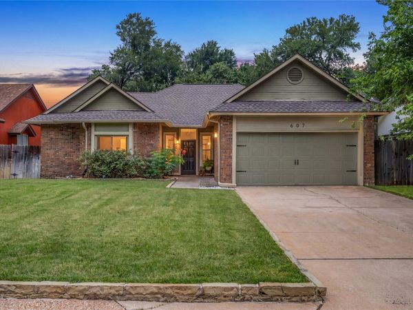607 Sapling CV S, Cedar Park, TX 78613