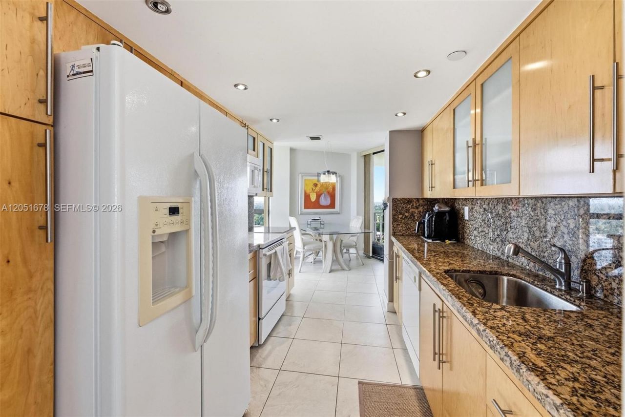 2000 Towerside Ter, Unit 1911, Miami, FL 33138 Photo