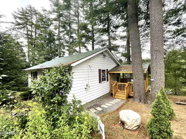 12 Read Drive, Lake Luzerne, NY 12846