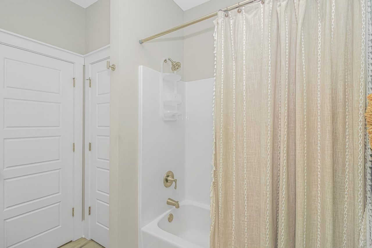 650 Pacific Commons Dr. Photo 25