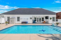 650 Pacific Commons Dr. photo 4