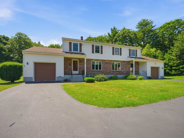 9 Crane Crossing Road, Unit 5-1, Plaistow, NH 03865