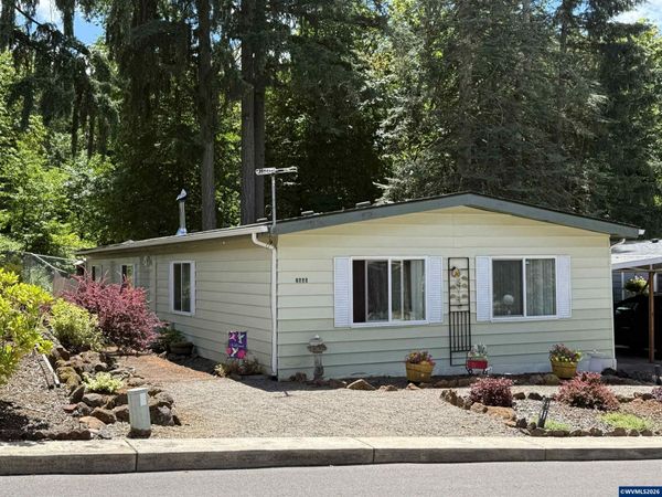 2060 Navaho Ct SE, Salem, OR 97306