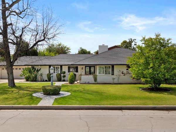 2445 Spruce Street, Bakersfield, CA 93301