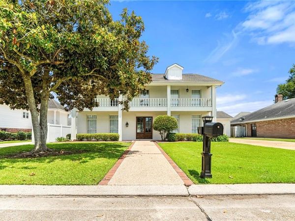 45 HERMITAGE Drive , Marrero, LA 70072