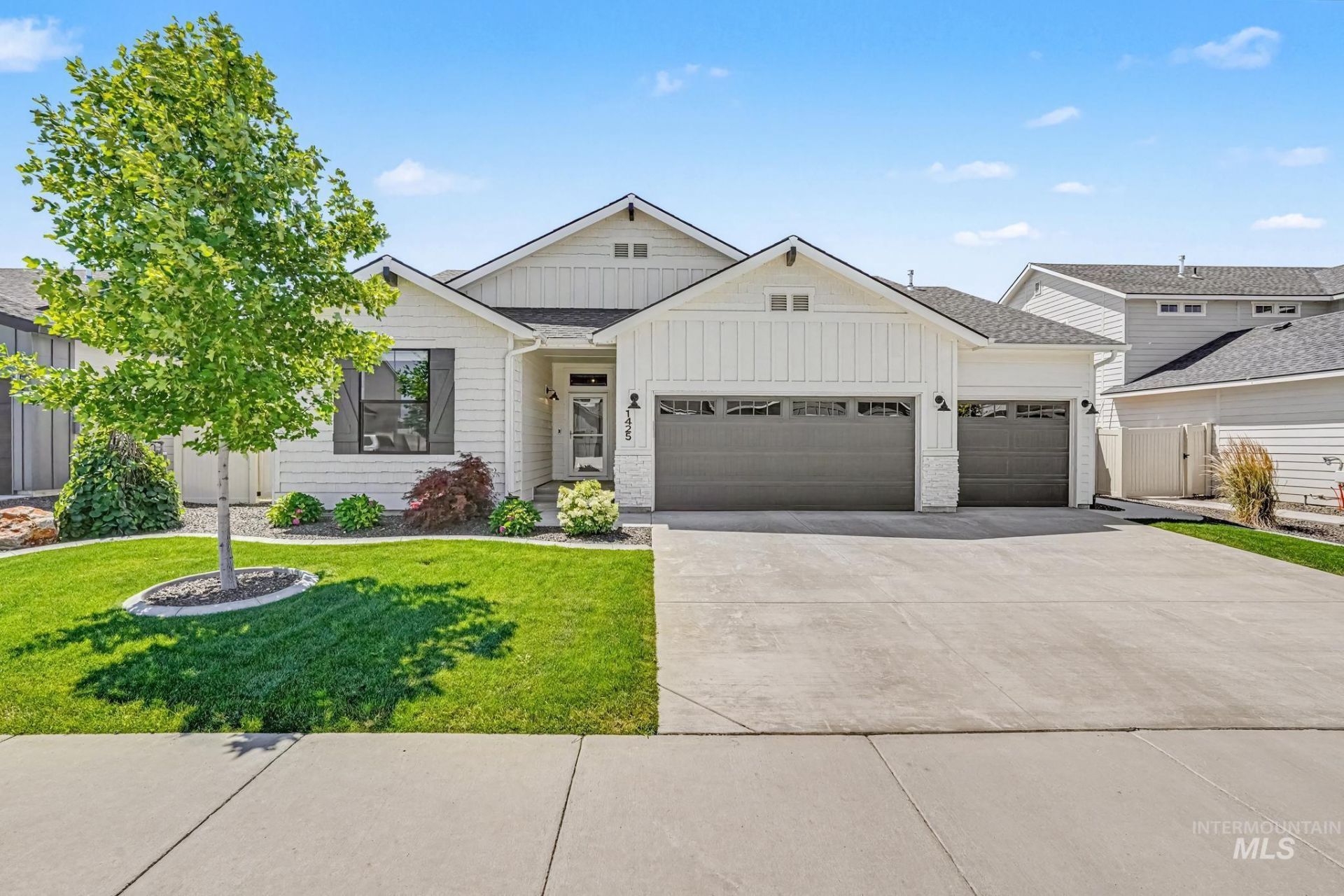1425 W Riodosa Dr, Meridian, ID 83642 Main Photo
