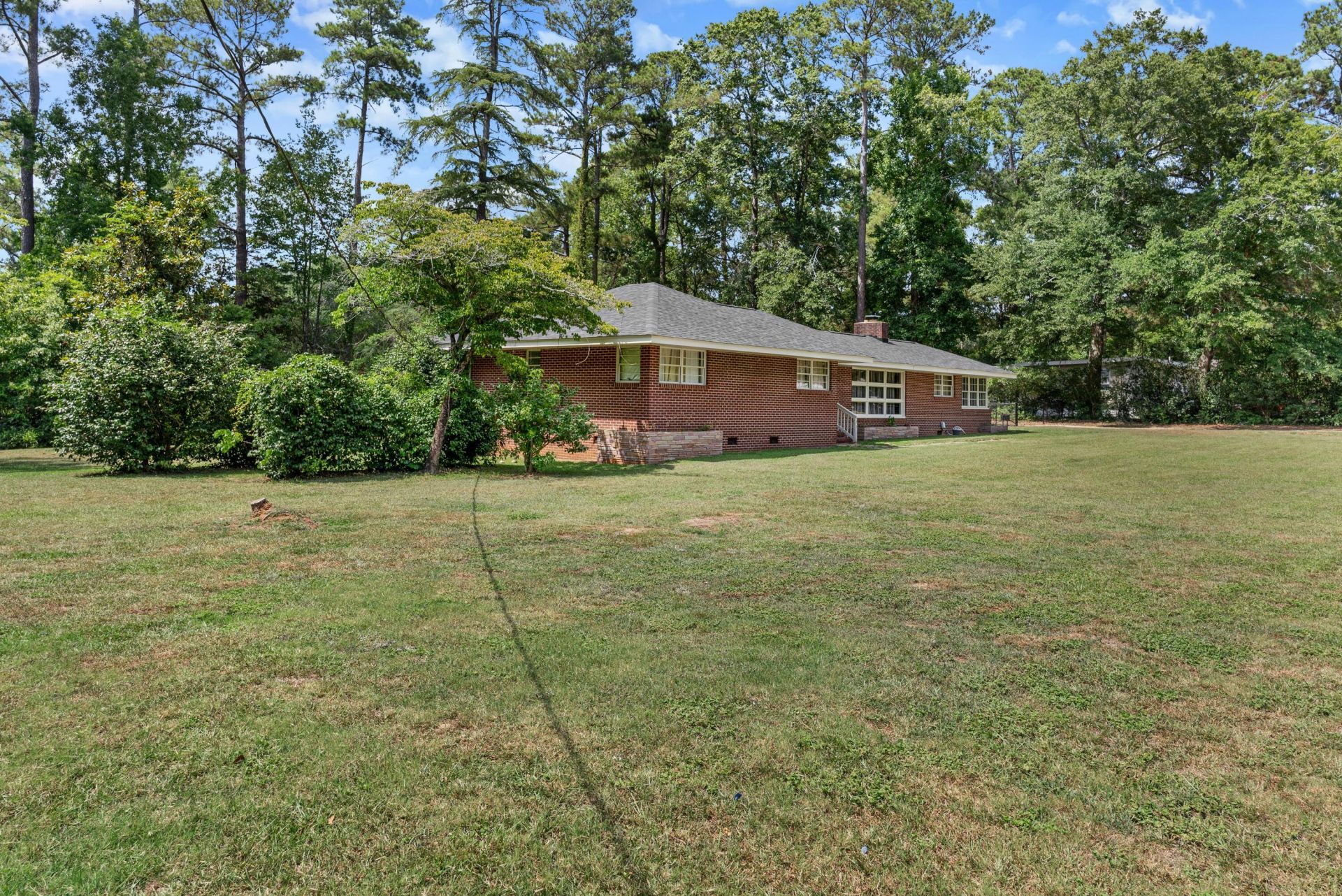 384 Scoville Street Photo 2