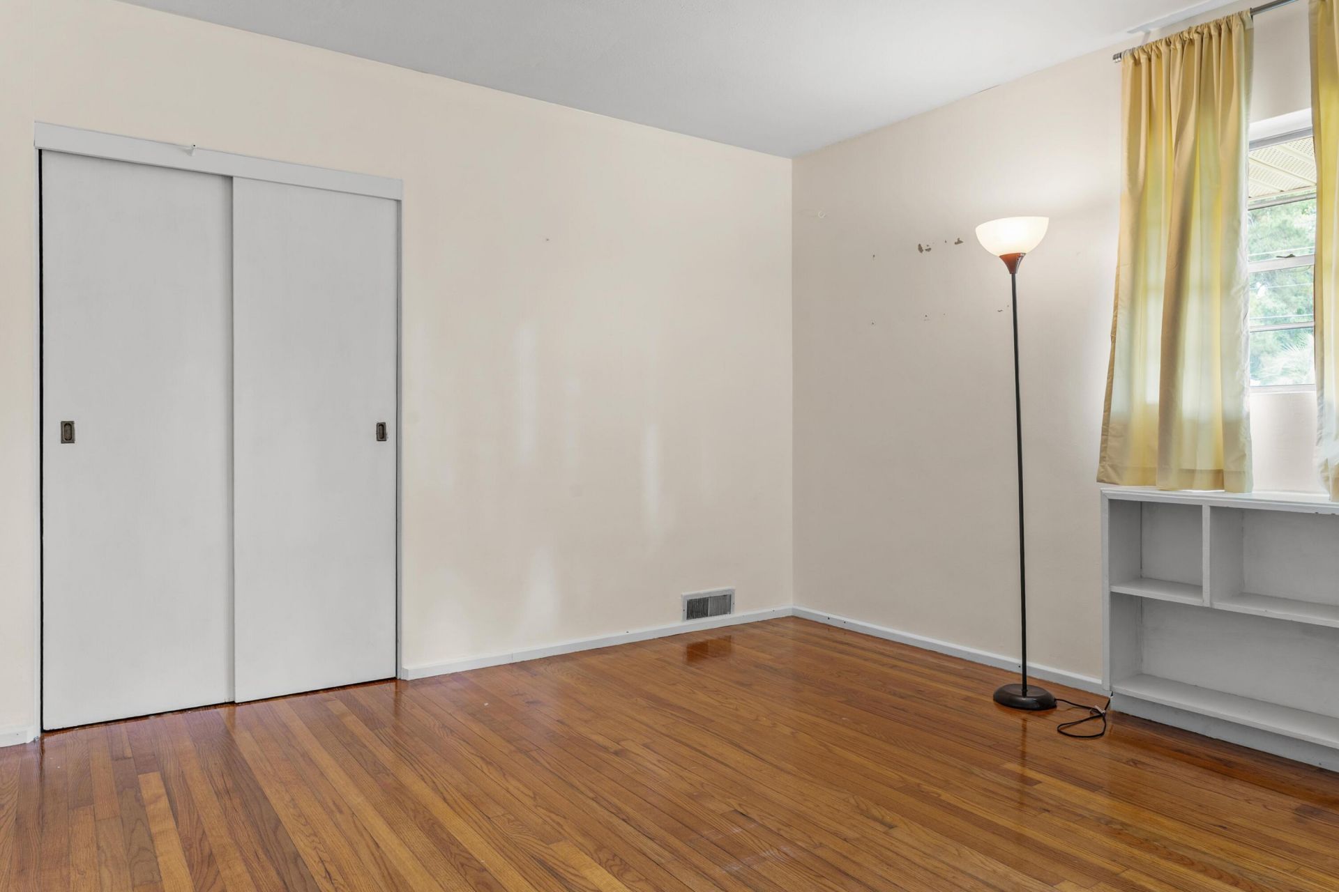 384 Scoville Street Photo 21