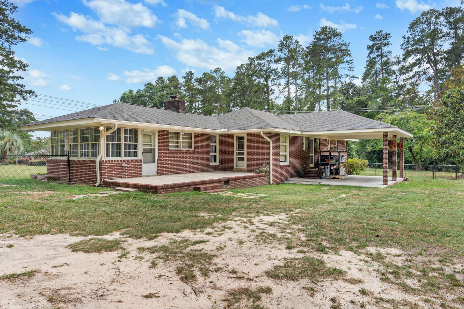 384 Scoville Street Photo 4