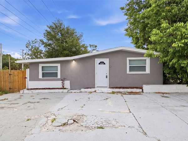 605 S S DISSTON AVE , TARPON SPRINGS, FL 34689