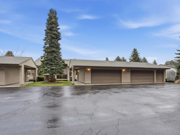 22813 E CLEARWATER Ln, Liberty Lake, WA 99019