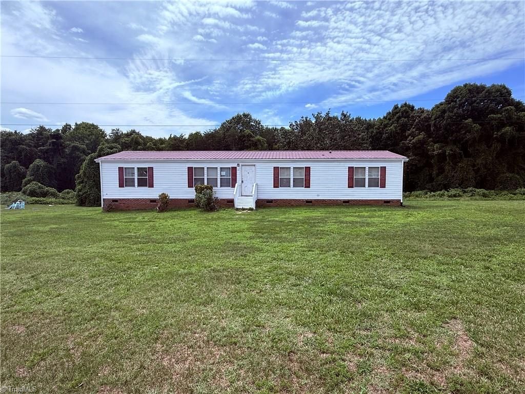 128 Loy Drive, Pelham, NC 27311 Main Photo