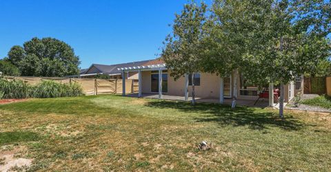 1060 Pepper Lane, Fernley, NV 89408 Photo