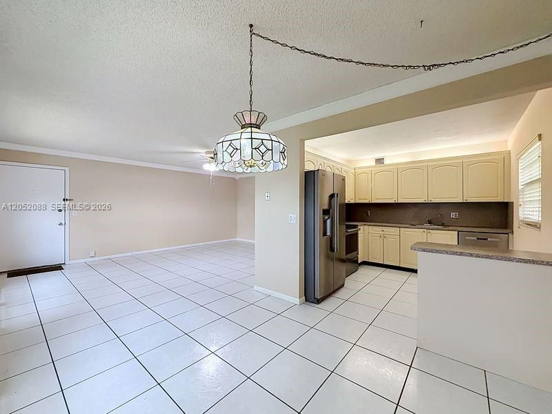13300 SW 1st St , Unit 114O, Pembroke Pines, FL 33027 Photo