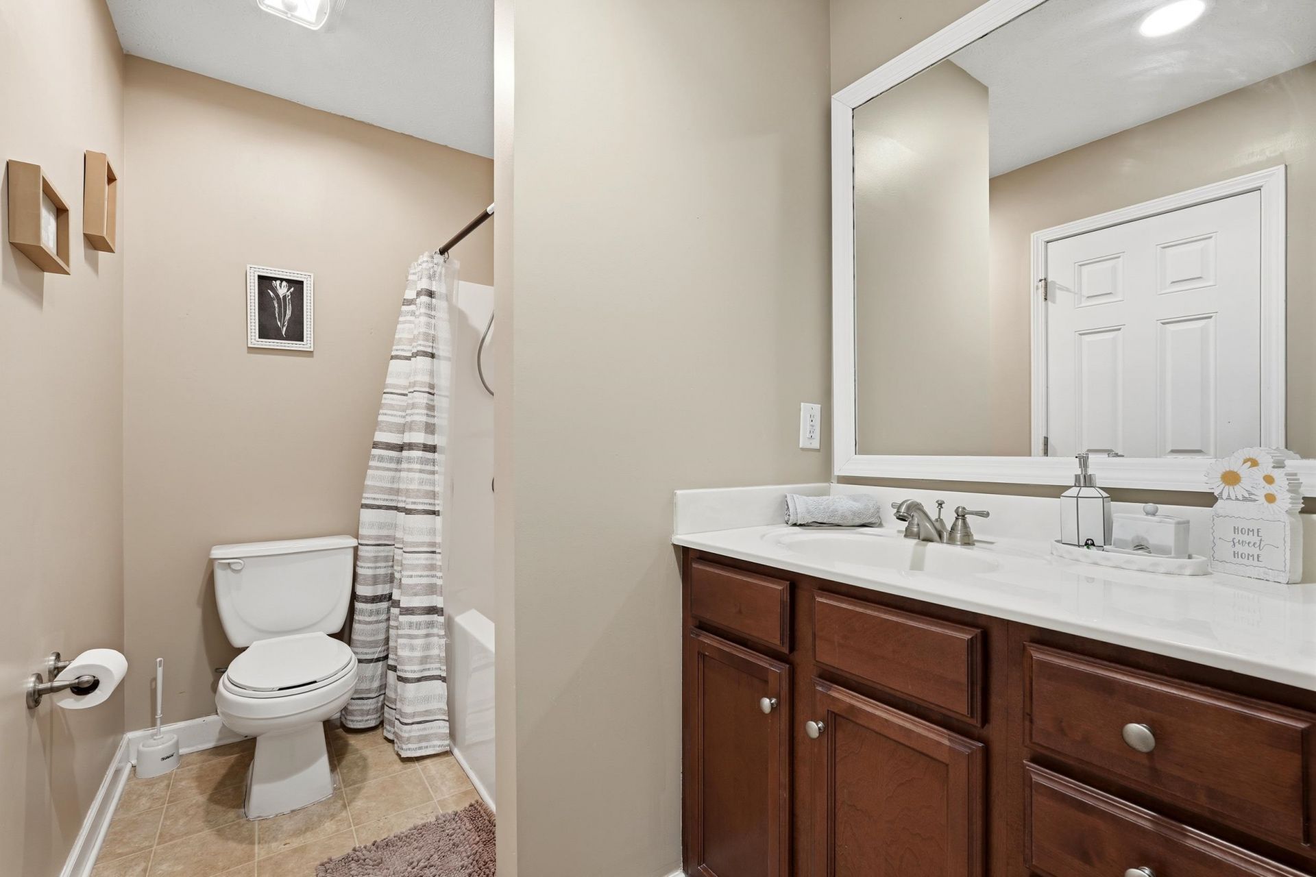 211 Oak Landing Dr.  Photo 10