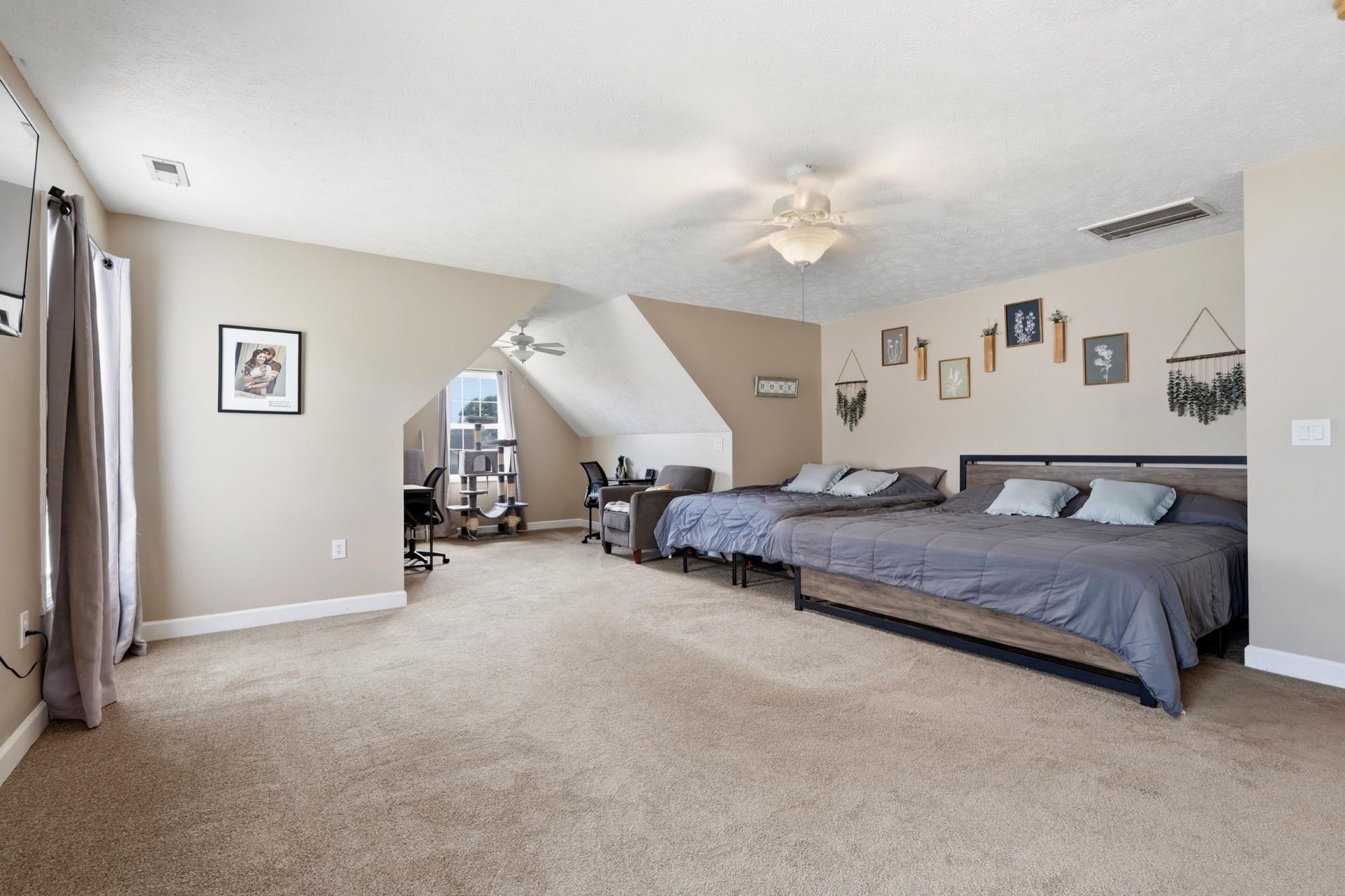 211 Oak Landing Dr.  Photo 13