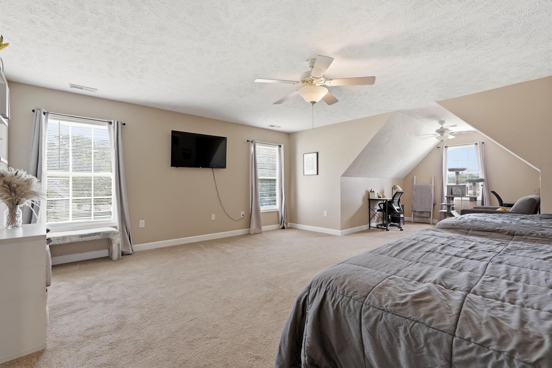 211 Oak Landing Dr.  Photo 14