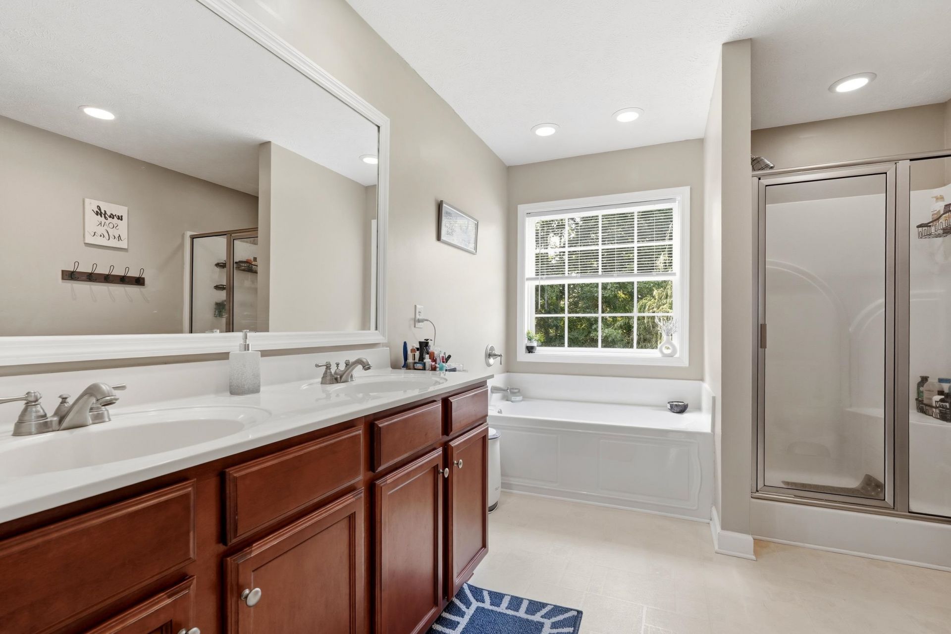 211 Oak Landing Dr.  Photo 16