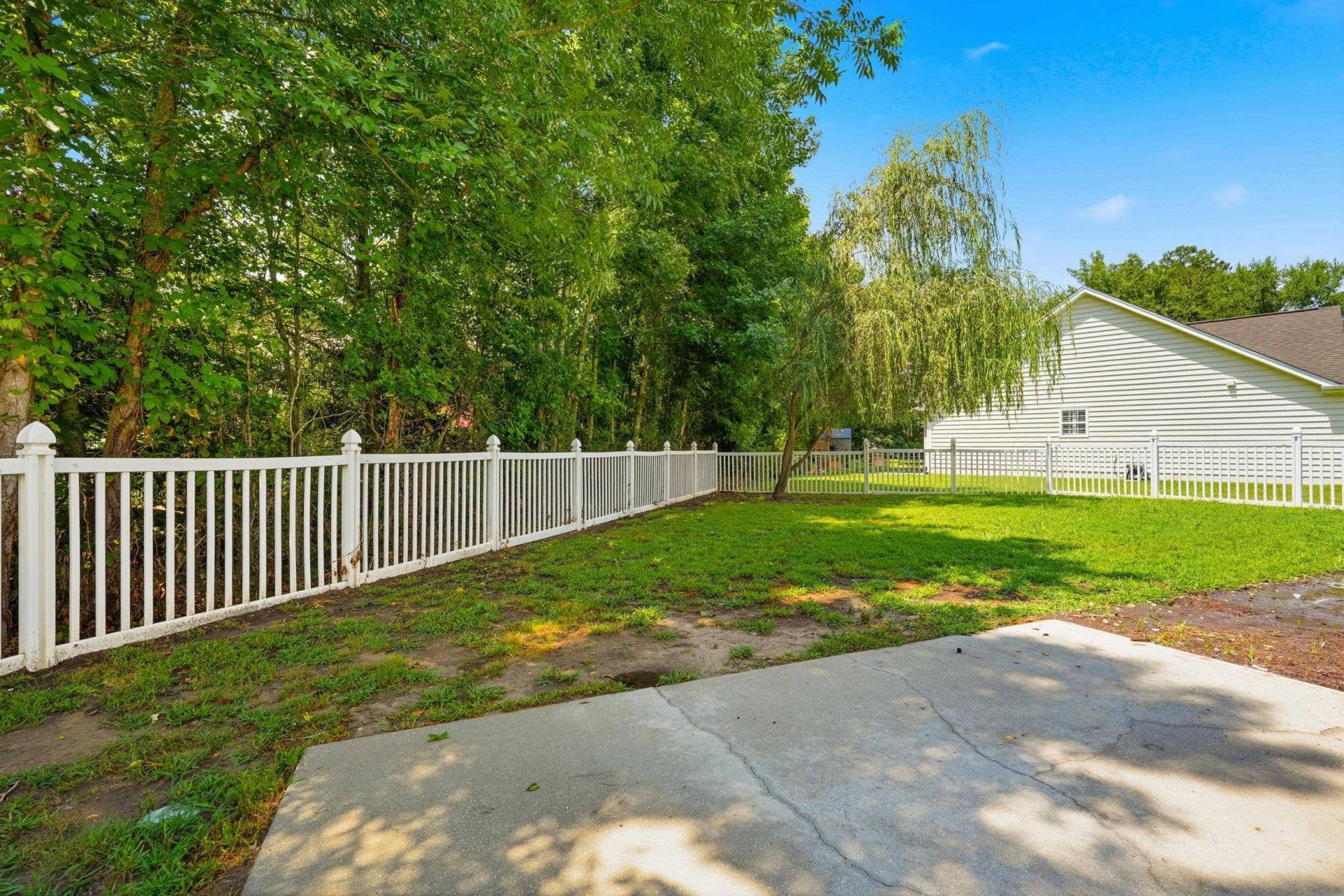 211 Oak Landing Dr.  Photo 25