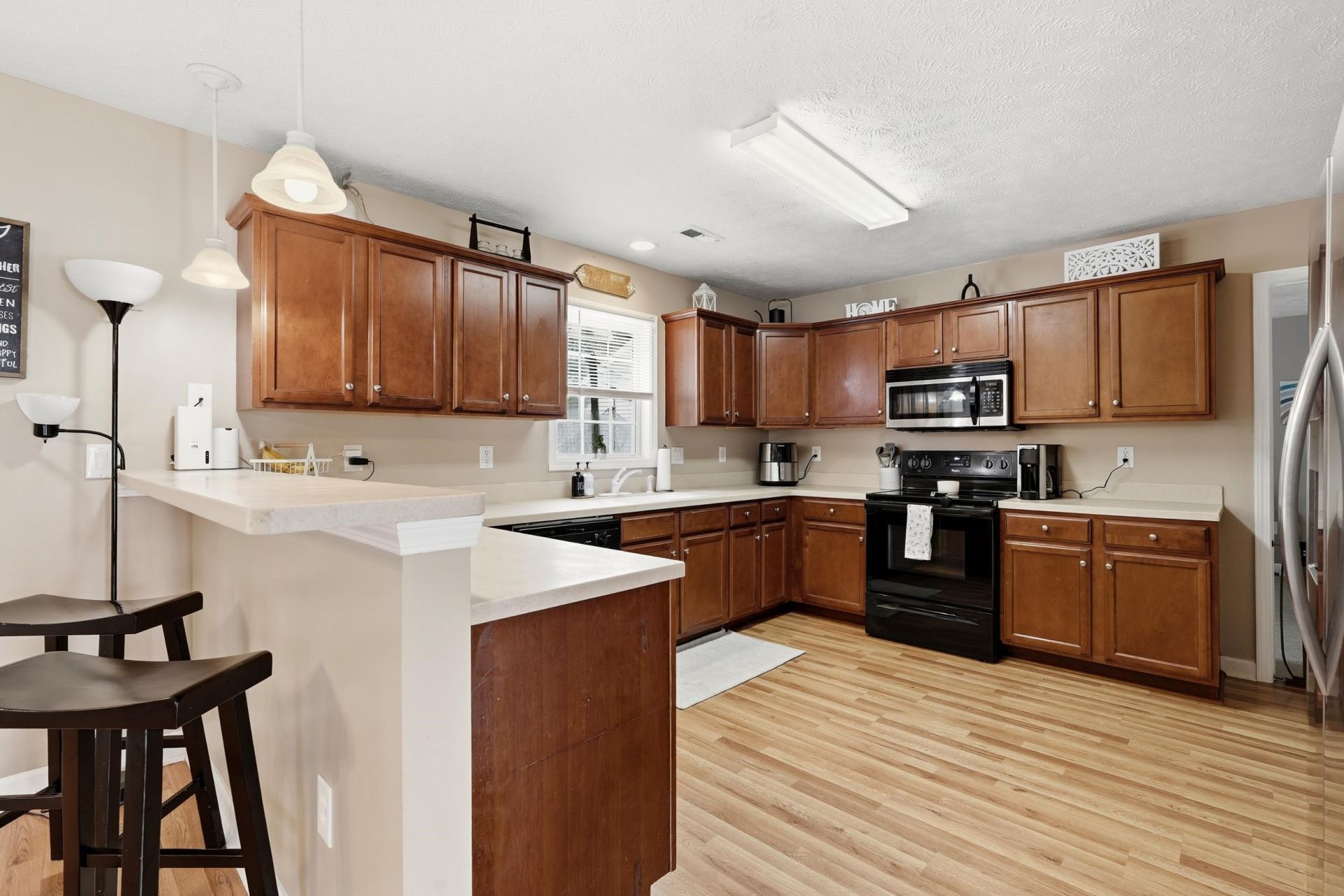 211 Oak Landing Dr.  Photo 8