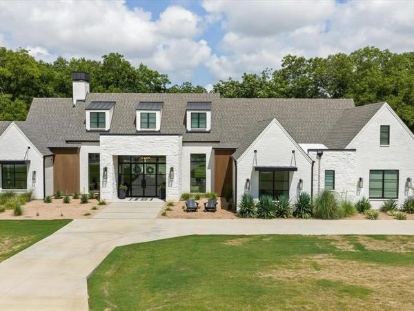 8013 W Landings Road, Granbury, TX 76049