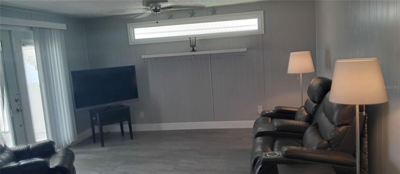 313 Danube Circle, Bradenton, FL 34207 Photo