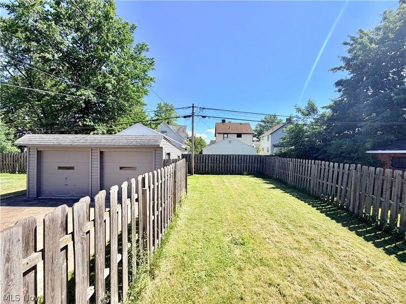 21060 Naumann Avenue, Euclid, OH 44123 Photo 22