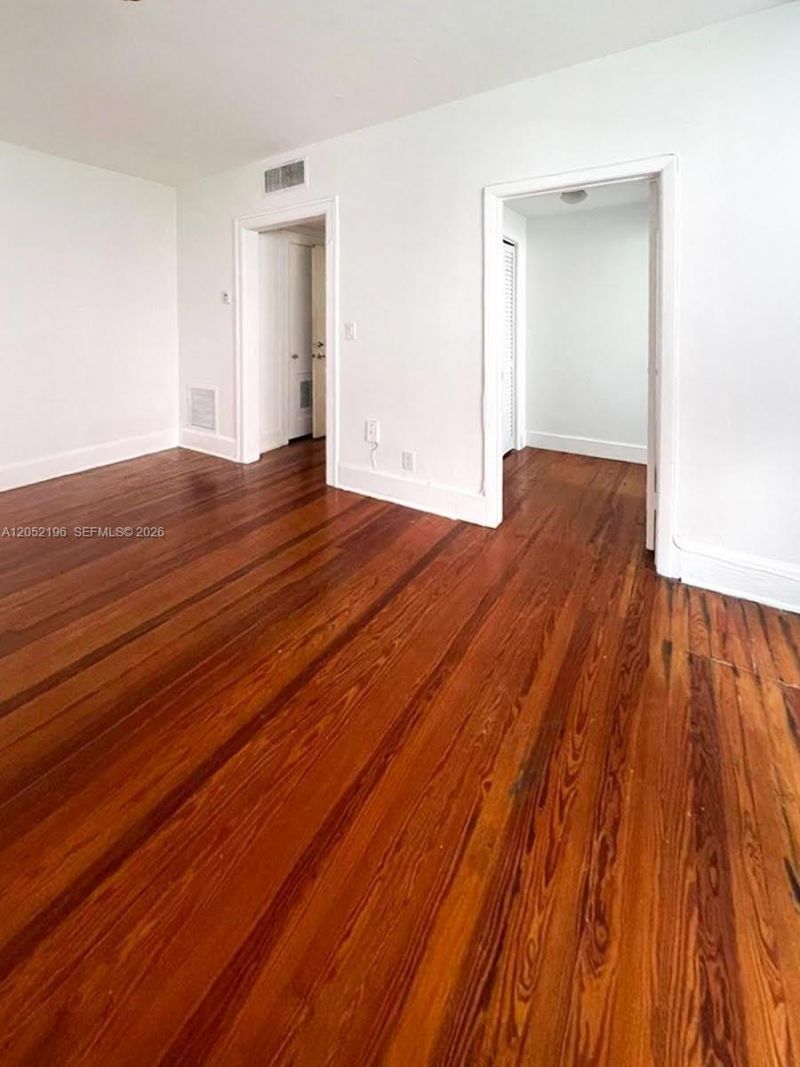 754 Meridian Ave , Unit 15, Miami Beach, FL 33139 Photo