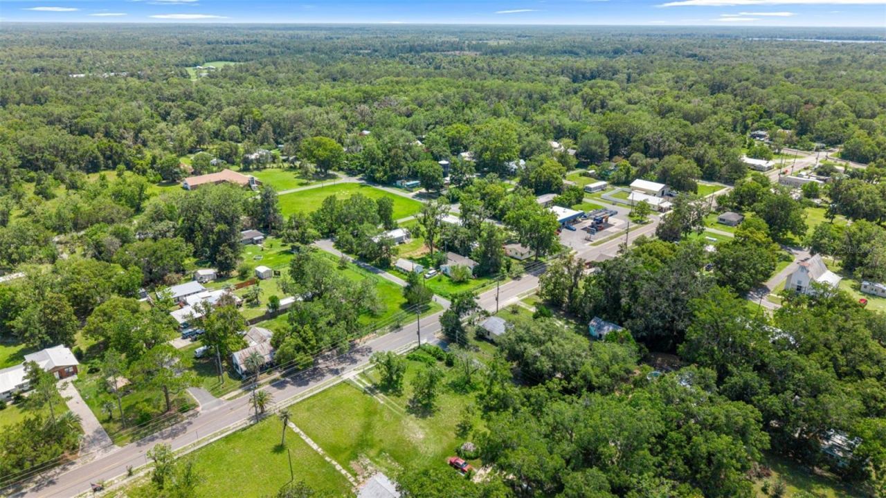 5698 Navarre Avenue, Hampton, FL 32044 Photo