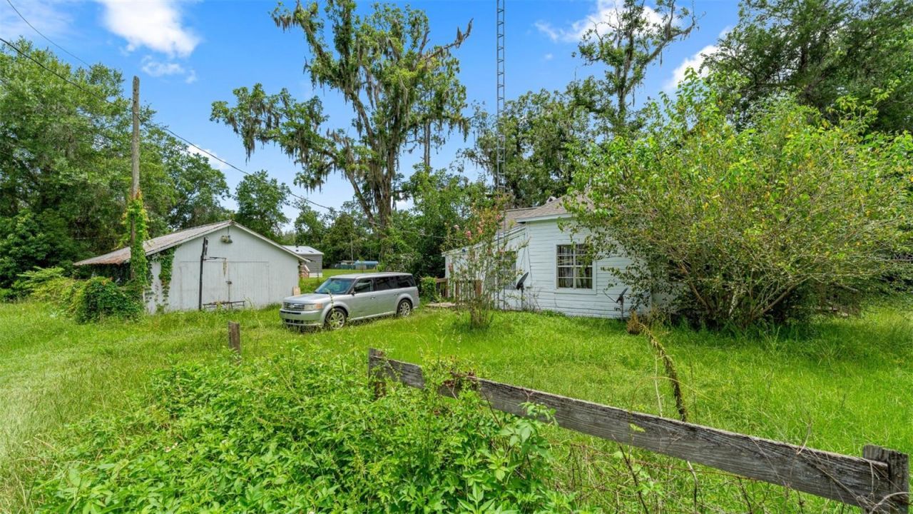 5698 Navarre Avenue, Hampton, FL 32044 Photo
