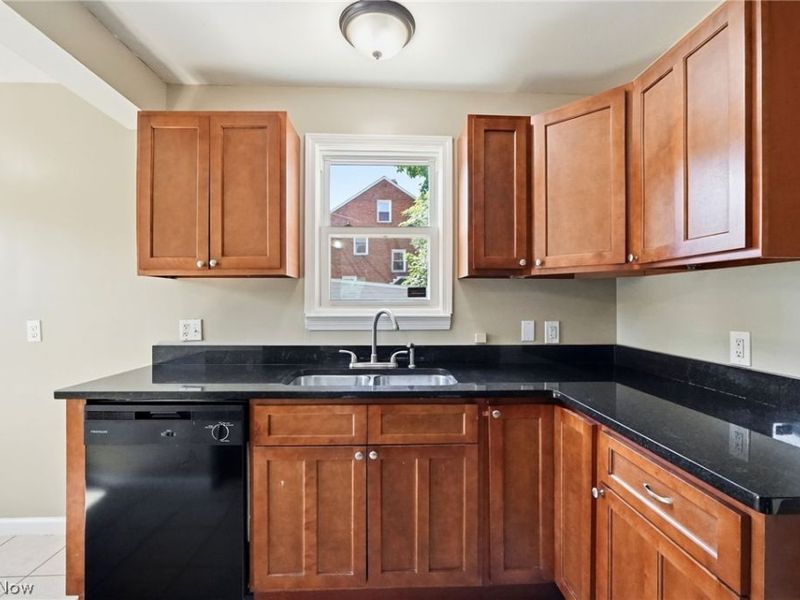 3508 Blanche Avenue, Cleveland Heights, OH 44118 Photo 8