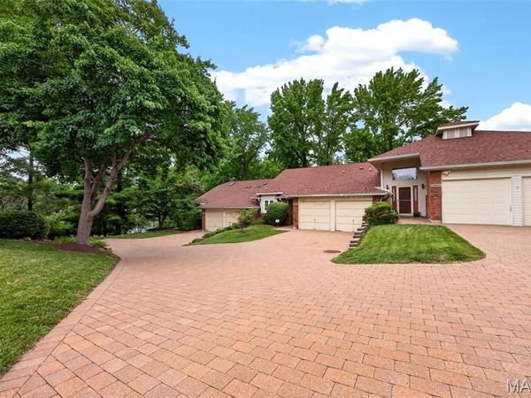 12950 Autumn View Drive, Unincorporated, MO 63146