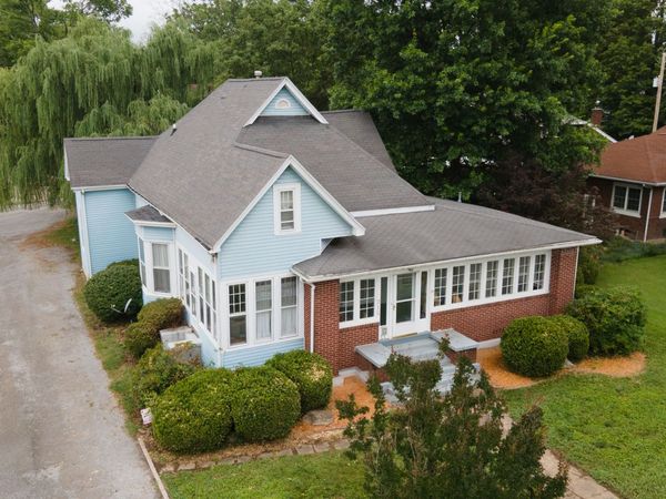215 S 20th Street , Murphysboro, IL 62966