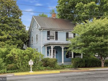 7927 MAIN STREET , MIDDLETOWN, VA 22645
