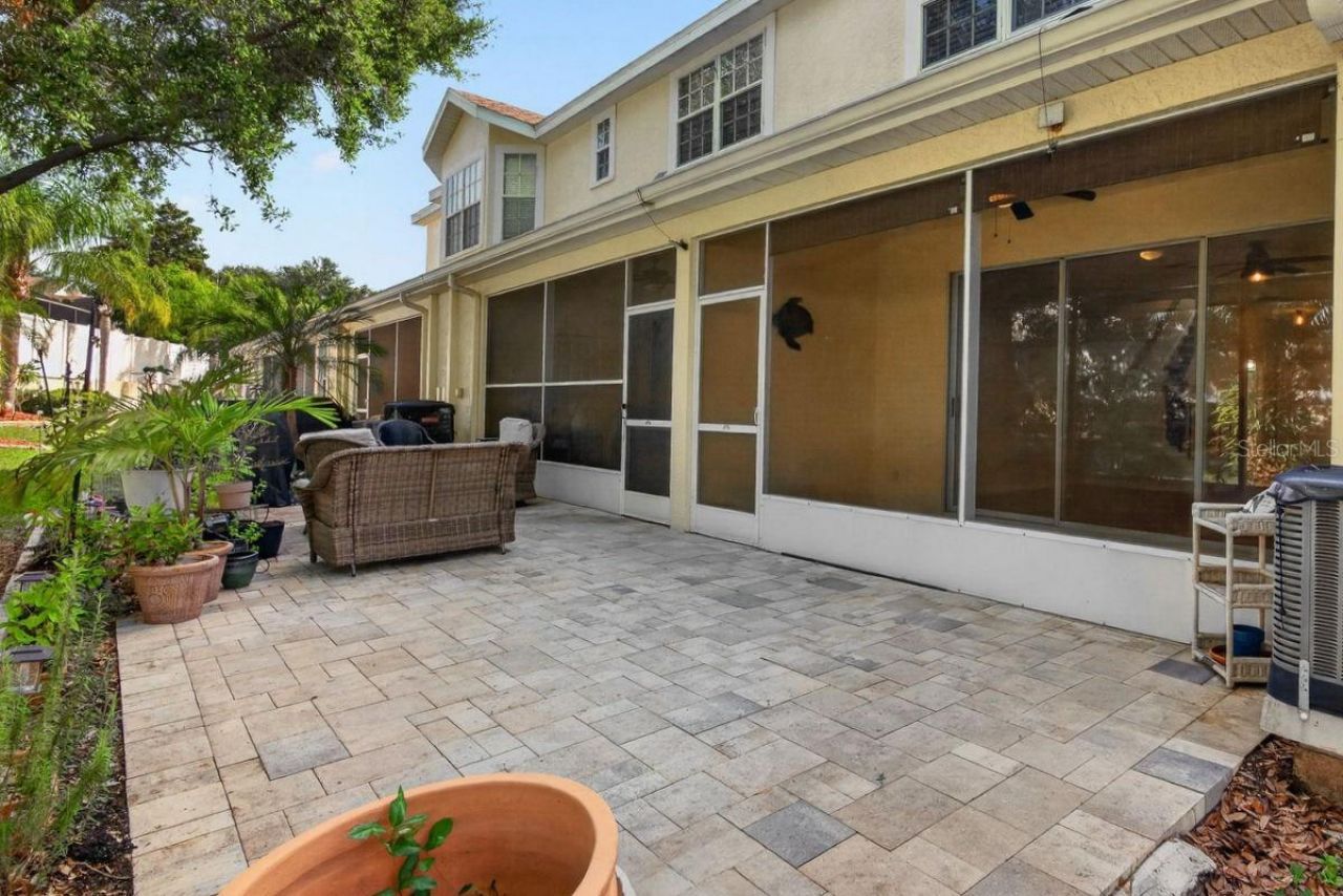 648 Spring Lake Circle, Tarpon Springs, FL 34688 Photo