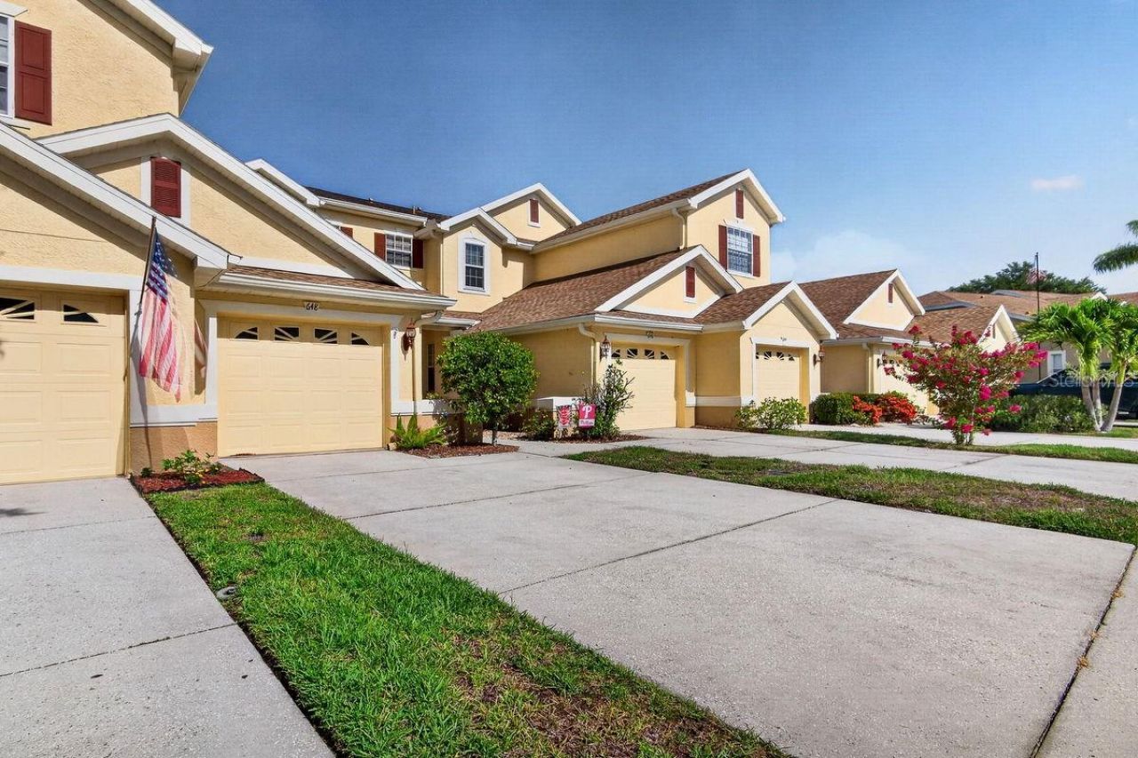 648 Spring Lake Circle, Tarpon Springs, FL 34688 Photo