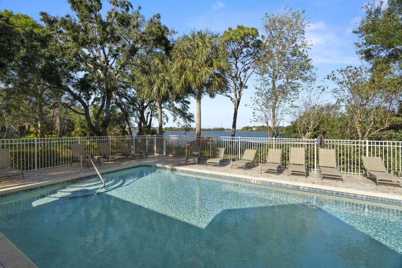 648 Spring Lake Circle, Tarpon Springs, FL 34688 Photo