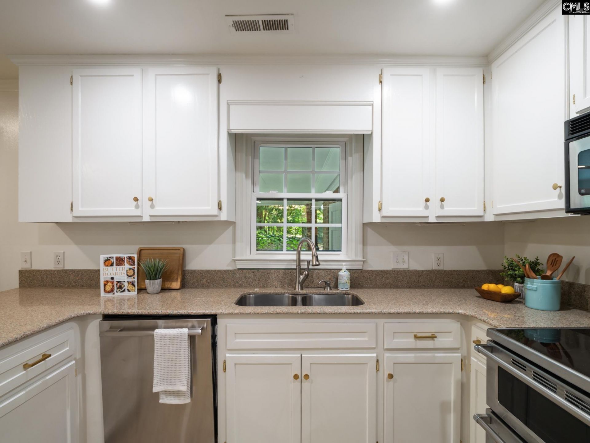 6067 Crabtree Road Photo 13